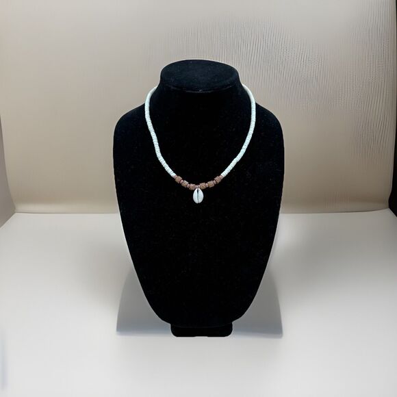 Boho Cowrie Pendant Shell Choker Necklace With Stacked Shell & Wood Beads - Picture 1 of 4